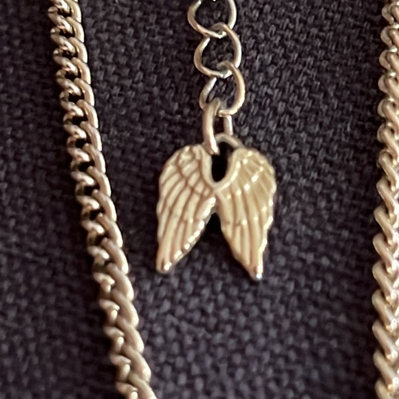 VICTORIA SECRET LOCK & KEY 🔐 NECKLACE - Picture 9 of 13